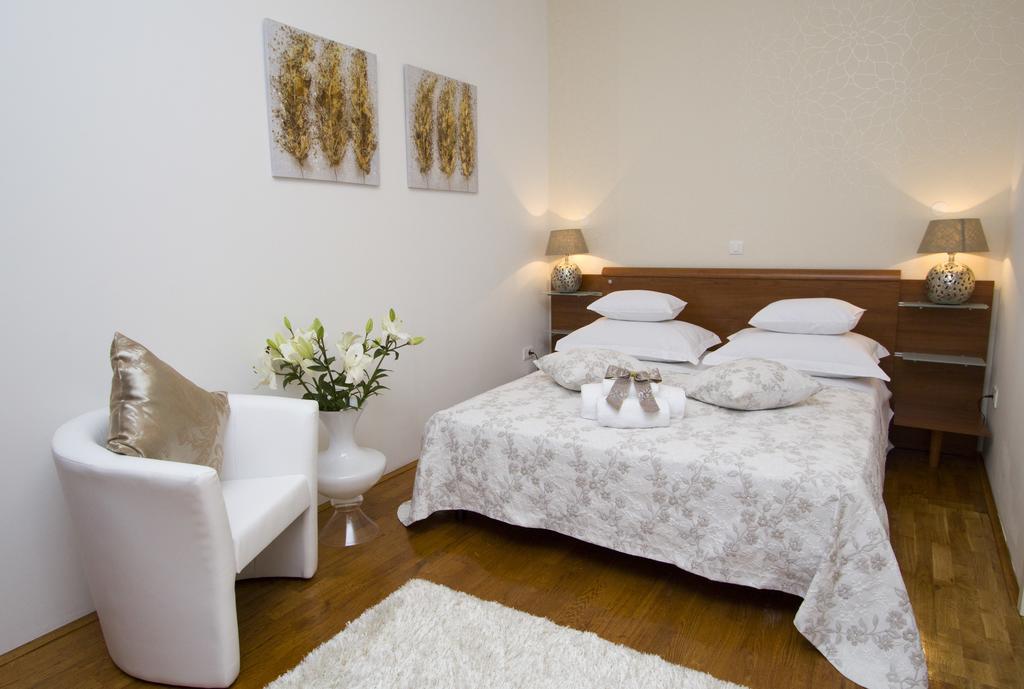 Luxury Rooms Duje Split Bagian luar foto